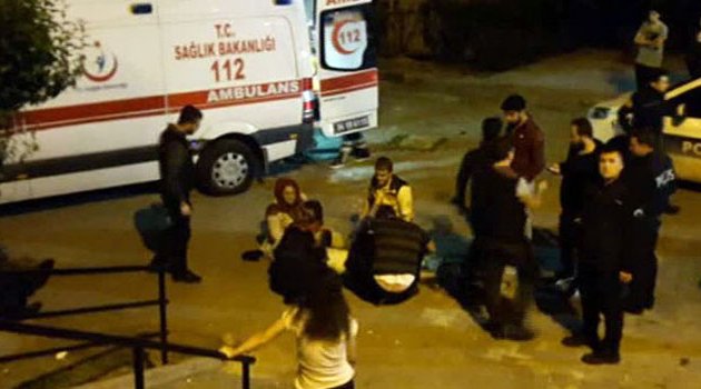 Parkta silahlı kavga! Yaralı var