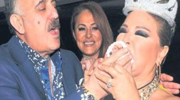 Pastayı böyle yedirdi