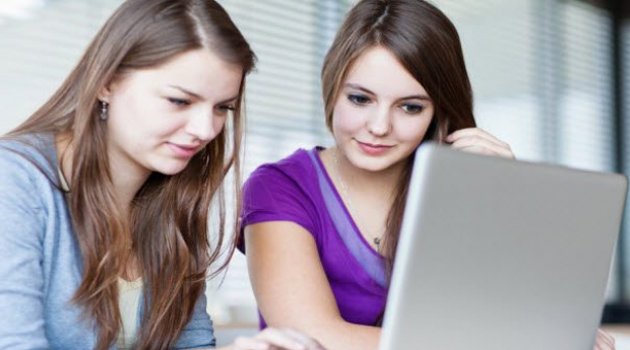 Pembe internet kafe geliyor