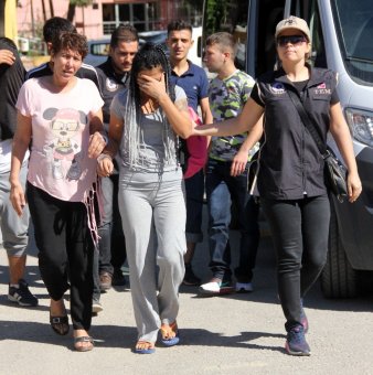 Pkk Operasyonunda Anne-kız Tutuklandı