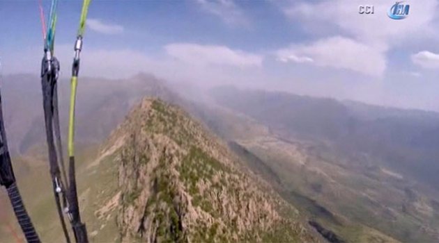 PKK, yamaç paraşütçülerini kurşunladı
