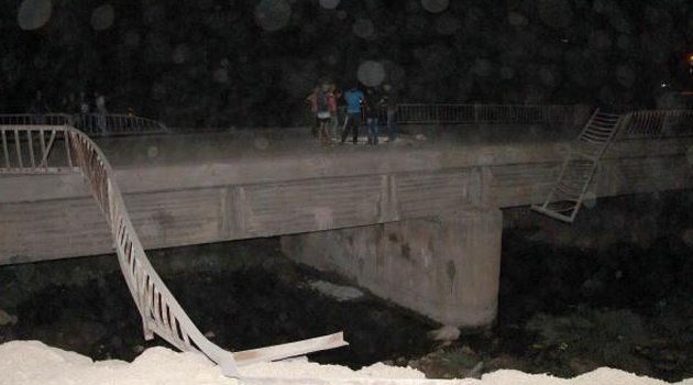 PKK'nın köprüye yerleştirdiği bomba patladı