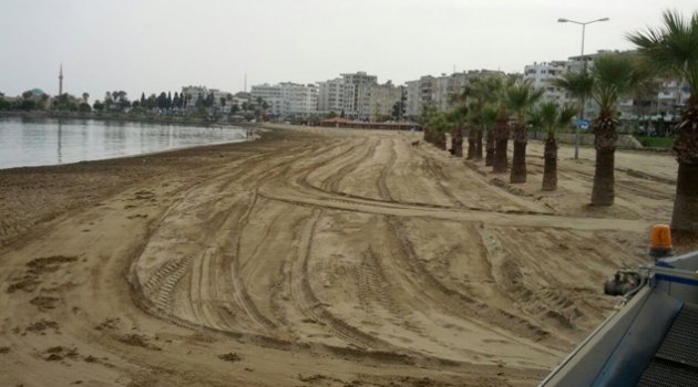 Plajlar temizleniyor