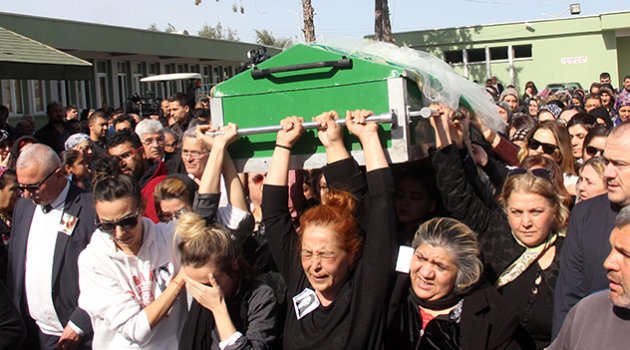 Platonik aşık kurbanı Türkan’ın duvaklı tabutunu kadınlar taşıdı