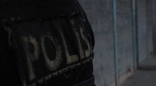 Polis aracına roketatarlı saldırı