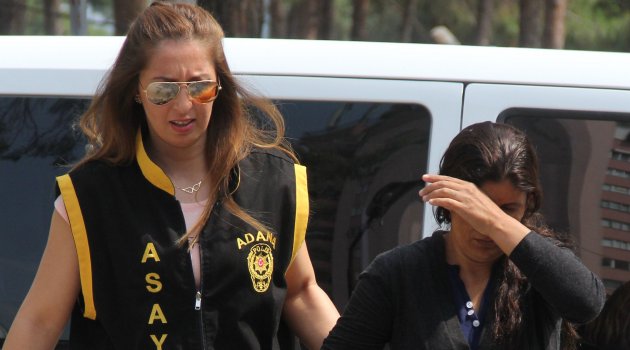 Polis, dolandırıcı kadını pazarcı kılığına girerek yakaladı