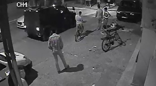 Polis merkezine ses bombası atan 2 PKK'lı suç üstü yakalandı