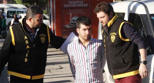 Polis, yaşlı adama çarpıp kaçan sürücüye aracının depo kapağından ulaştı