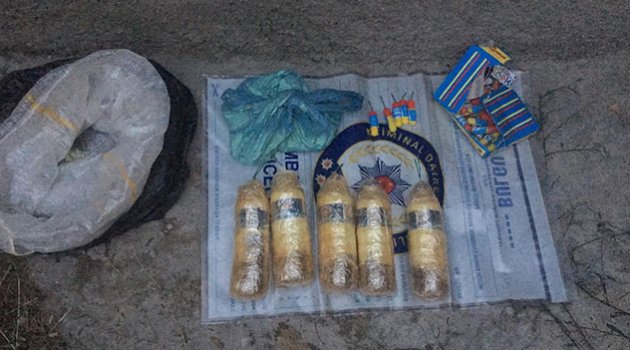 Polise atılmak üzere hazırlanmış bombalar ele geçirildi