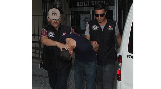 Polise el yapımı bomba atan PKK’lı tutuklandı