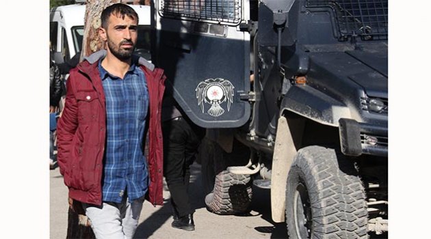 Polise taş atan PKK yandaşına 3 yıl 1 ay 15 gün hapis cezası