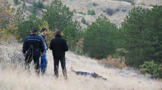 Polisi arayıp yardım isteyen şahıs ölü bulundu