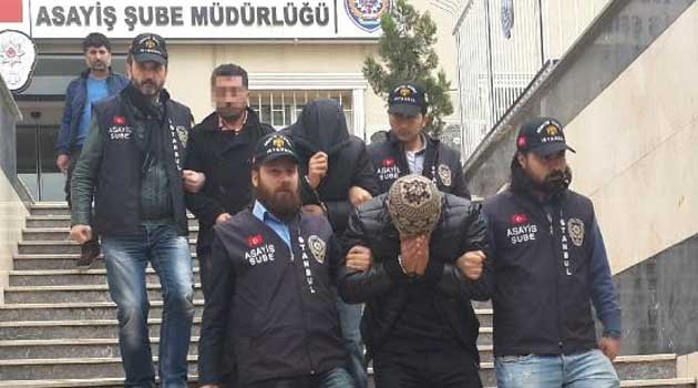 Polisle çatışmaya giren 4 şüpheli adliyeye sevk edildi