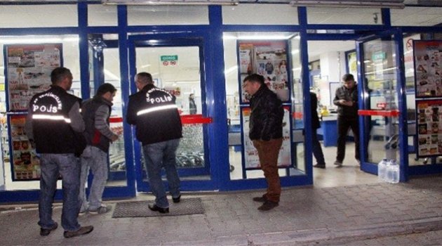 Pompalı Tüfekli Gaspçılar Kasayı Alıp Götürdü