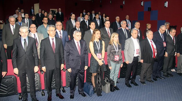 Rahim ağzı kanseri aşılarla yüzde 75 önlenebiliyor