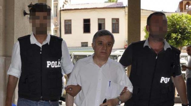 Rektöre 82, müteahhide 47 yıl isteniyor