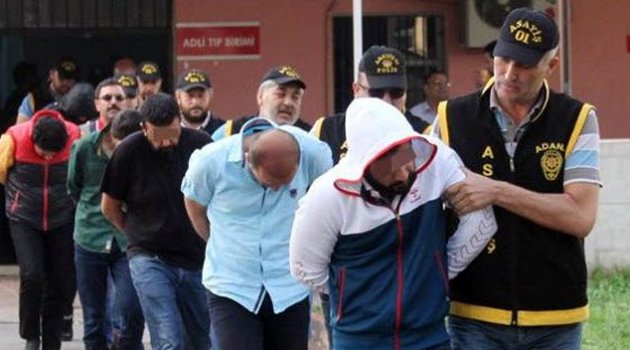 Villada 'eş değiştirmeli' seks partisi