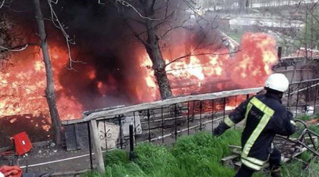 Restoranda korkutan yangın