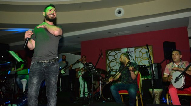 Rober Hatemo Adanalılar’ı coşturdu