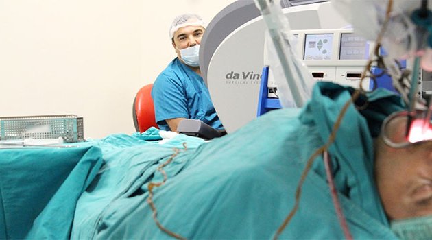 Robot cerrahi ile ağız içi kanser ameliyatı
