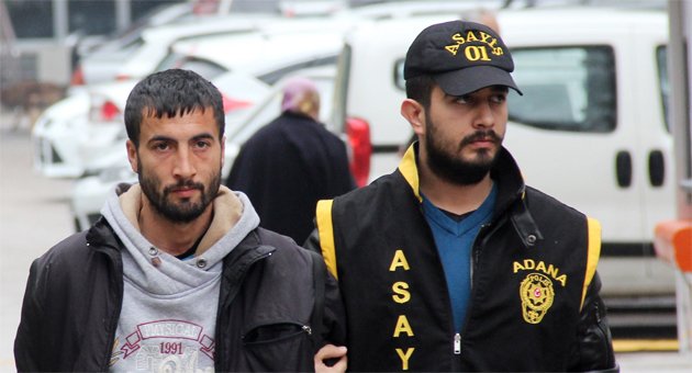 Saatini sorduğu kadını gasp etti