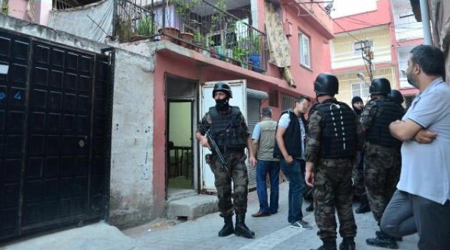 Şafak vakti huzur operasyonu: 7 gözaltı