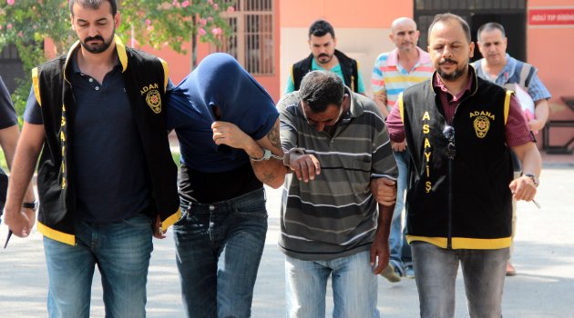Sahte polisler 63 bin lira dolandırdı