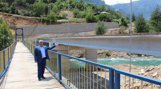 Saimbeyli Himmetli Köprüsü’nde çalışmalar son aşamaya geldi