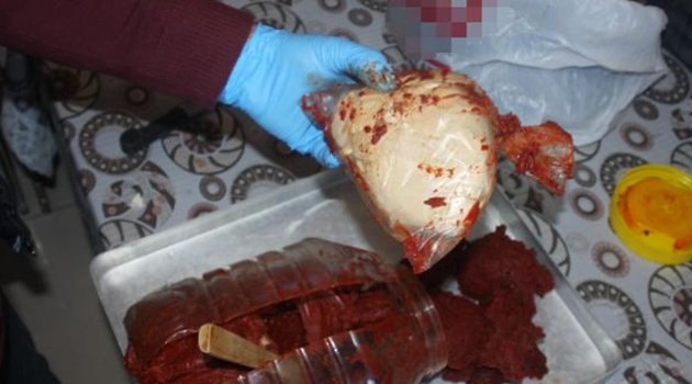 Salça  damacanasında  2 kilo eroin  ele geçirildi