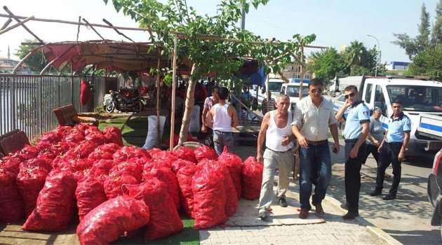 Salçalık biber satıcılarına düzen uygulaması