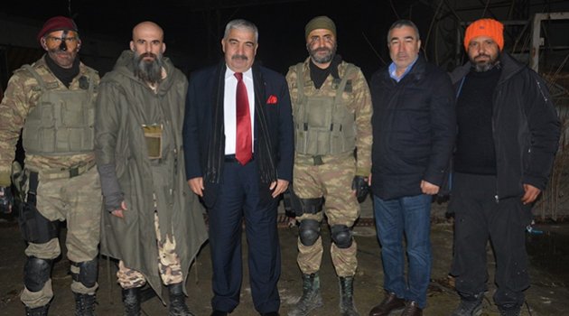 Samet Aybaba "Bordo Bereliler Suriye" setinde