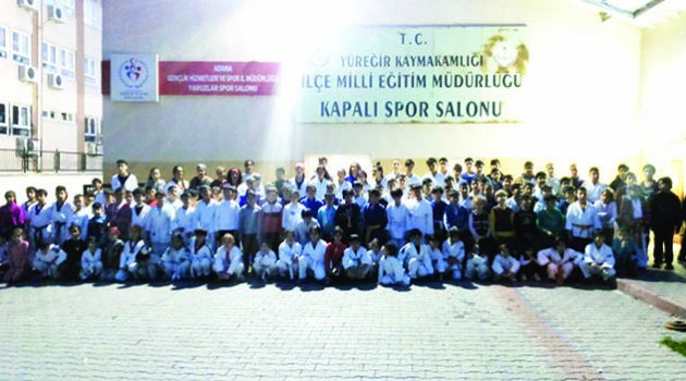 ŞAMPİYONLAR  SOKAĞA ATILIYOR