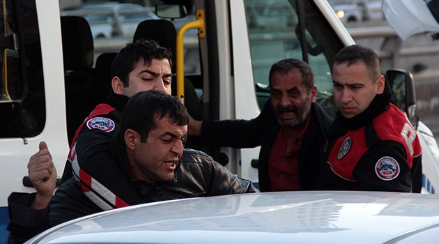 Sarhoşların içki kavgası