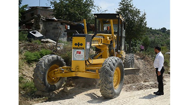 Sarıçam’da yollar genişletiliyor