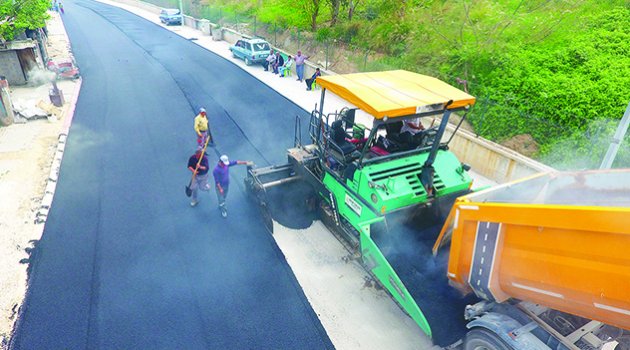 Sarıçam’da yollar yenileniyor