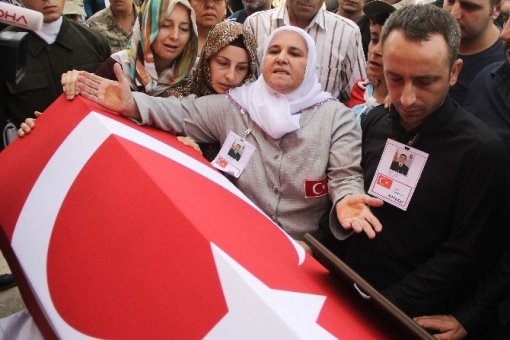 Şehadet haberini hacda alan anne: “Kurtlara kuşlara yalvardım oğluma dua edin diye”
