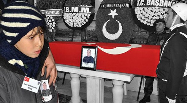 Şehit babaya son bakış