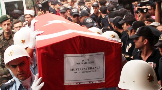 Şehit cenazesinde gerginlik