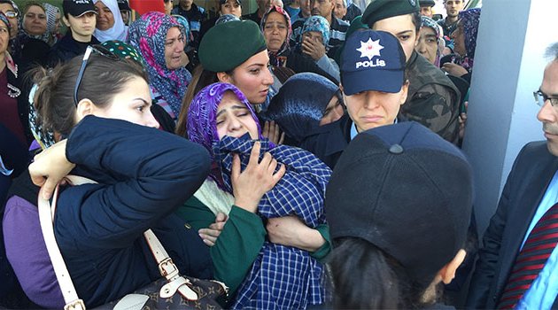 Şehit polise kardeş ağıdı
