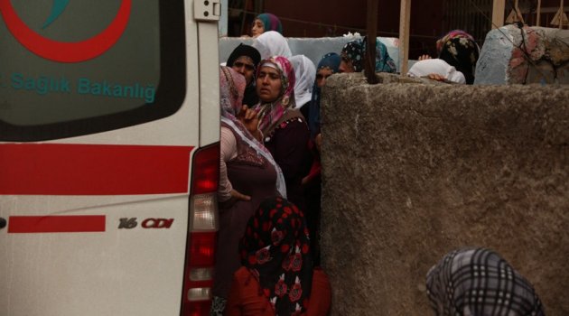 Şehit polisin evine ateş düştü