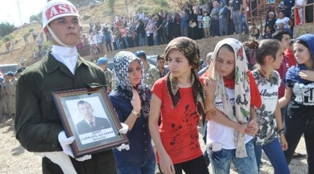 Şehit Uzman Çavuş Ali Çakar gözyaşları arasında toprağa verildi