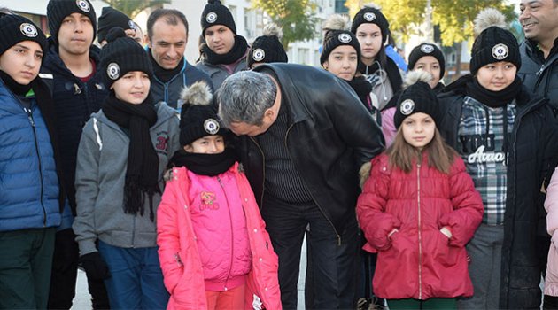 Şehit ve gazi çocuklarının kar sevinci