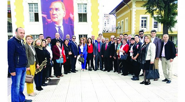 ‘Şehitler milletin gönlündeki en değerli insanlardır’