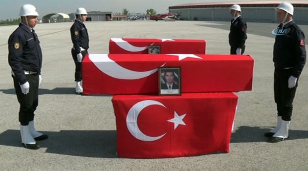 Şehitlere hazin tören