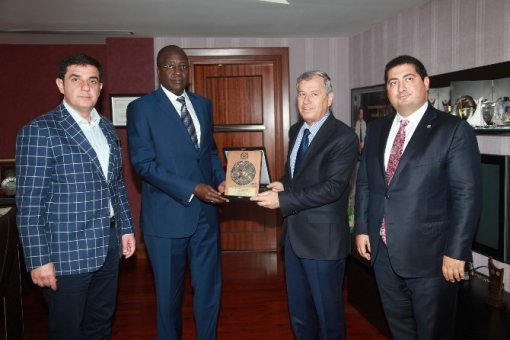 Senegal’den Adanalı işadamlarına yatırım çağrısı