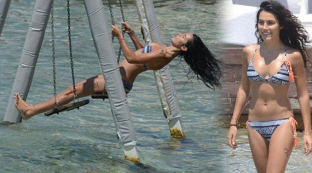 Serenay Aktaş Bodrum'da tatilde