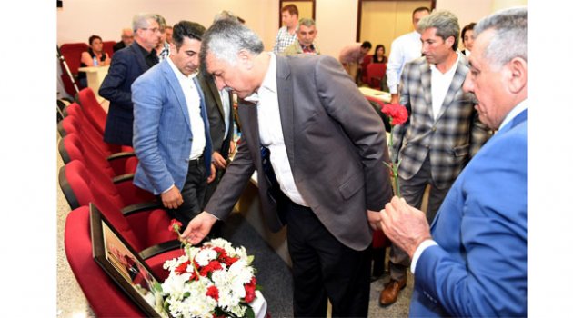 Seyhan Belediye Meclisi’nde Ercan Çetin anıldı