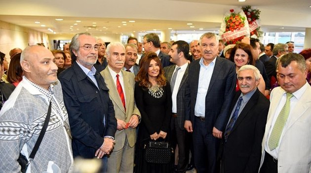 Seyhan Belediyesi Çirkin Kral’ı unutmadı