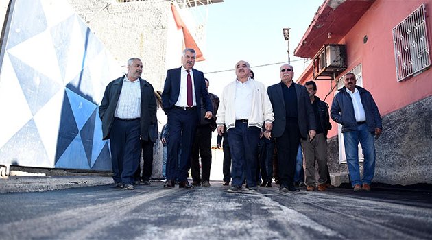 Seyhan’da asfalt çalışmaları