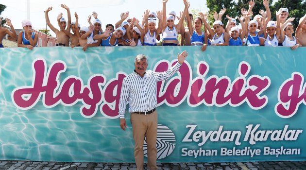 Seyhan’da bu yaz 20 bin çocuk yüzme öğrenecek